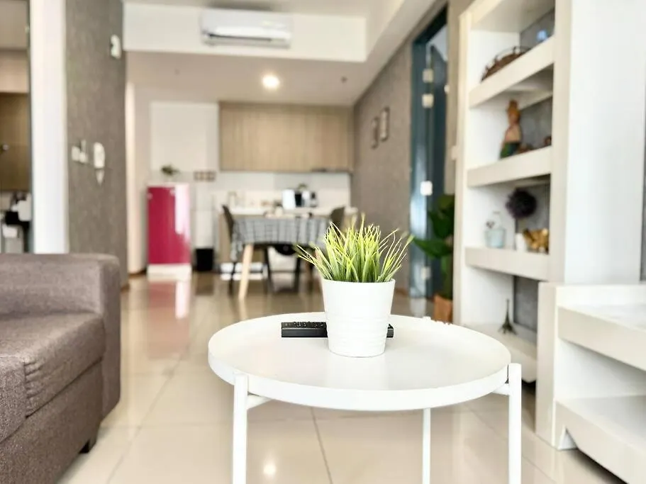 Tropicana 218 Macalister - 3Min Drive To Georgetown 20Min From Airport Homely 2Br 2Bathrooms Suites جورج تاون 0*,